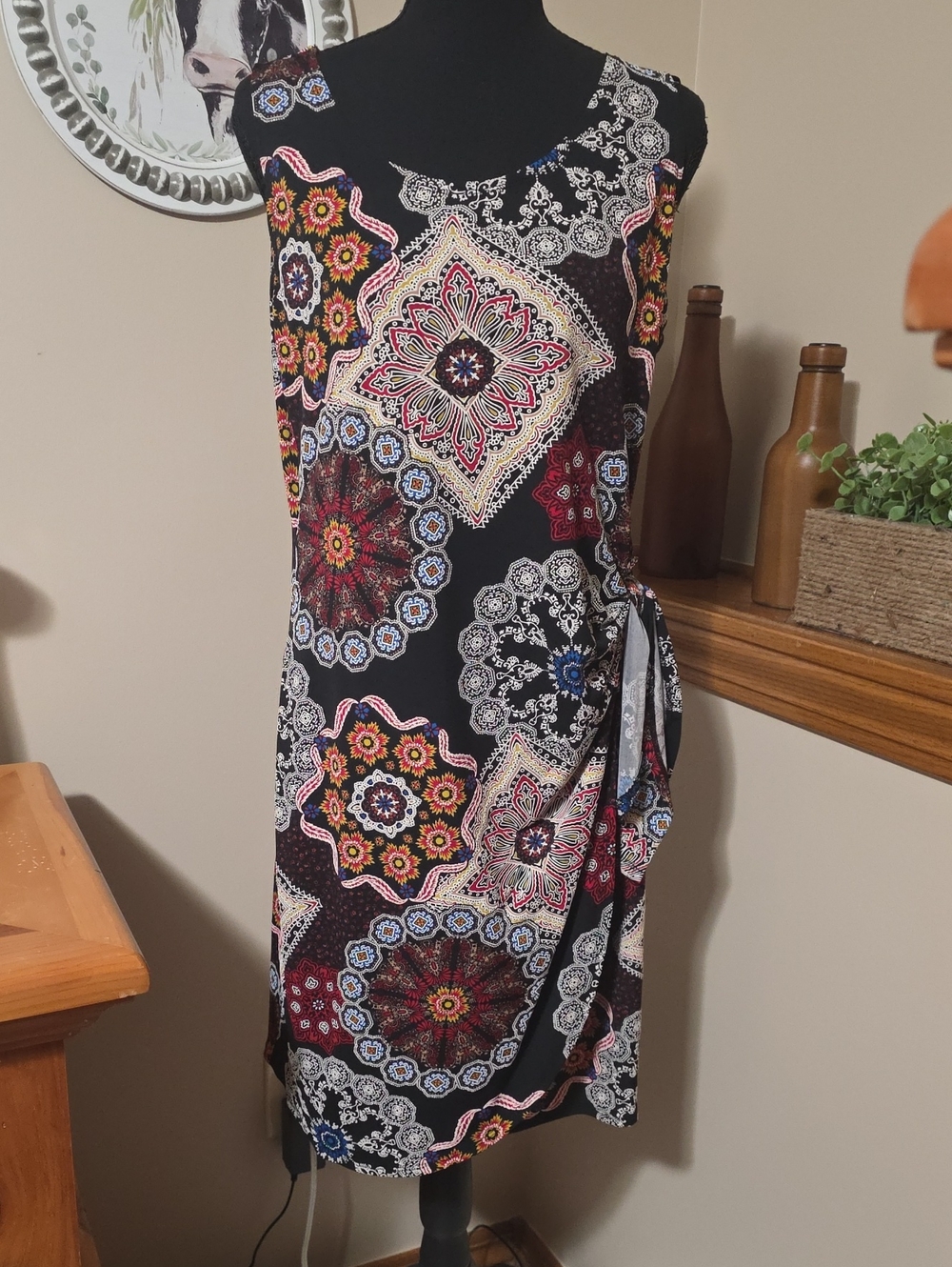 Robbie Bee Black Multicolor Medallion Tie-Waist Midi Dress